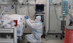 Ministerstwo Zdrowia: 1895 nowych zakażeń koronawirusem, zmarło 31 osób z COVID-19