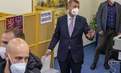 Czechy: policzono głosy z 50 proc. komisji wyborczych - na czele Ano premiera Babisza