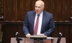 Kościński w Sejmie o budżecie 2022 r.: deficyt będzie niższy niż 3 proc. PKB