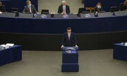 Premier zaproponował w PE utworzenie Izby TSUE wybieranej przez sądy konstytucyjne krajów UE