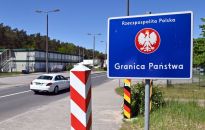 Szef MSW: nikt nie zamierza zamykać granicy z Polską