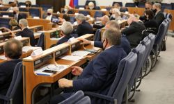 Senat za poprawkami do ustawy o rodzinnym kapitale opiekuńczym