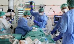 Niedzielski: w sobotę 15 190 zakażeń; przyrost cały czas jest bardzo duży