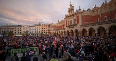 Ulicami Krakowa przeszedł protest pod hasłem "Ani jednej więcej"