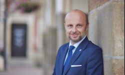 Prezydent Rzeszowa z dwukrotnie wyższą pensją