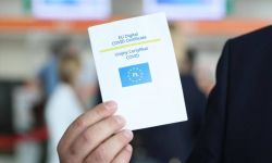 KE chce skrócenia czasu ważności tzw. paszportów covidowych z jednego roku do 9 miesięcy