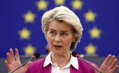Von der Leyen: KE za wstrzymaniem lotów z południa Afryki ze względu na nowy wariant koronawirusa