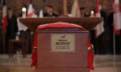 Francja: trumna ze szczątkami Maurycego Mochnackiego w drodze do Polski