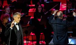 Andrea Bocelli w hołdzie ofiarom i represjonowanym w stanie wojennym