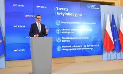 Premier: obniżamy stawkę VAT na gaz ziemny i energię elektryczną; spadnie akcyza na paliwo i prąd