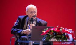 Wszechświat mniej kapryśny od Kaprysów Paganiniego