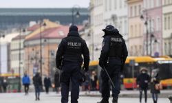 KGP: od sierpnia ponad 145 tys. osób zostało ukaranych za brak maseczki