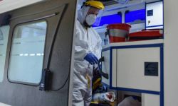 MZ: 15 392 nowe zakażenia koronawirusem, zmarło 596 osób z COVID-19