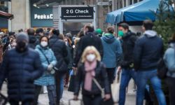 WHO: ryzyko stwarzane przez wariant Omikron pozostaje bardzo wysokie