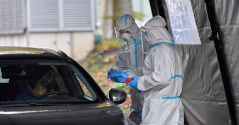 MZ: 15 571 nowych zakażeń koronawirusem, w sumie 4 080 282; zmarły 794 osoby z COVID-19, łącznie 95 707