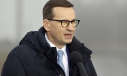 Morawiecki: oddajemy przed czasem ponad 50-kilometrowy odcinek autostrady A1