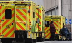 W. Brytania: zatwierdzono do użytku Paxlovid, doustny lek na Covid-19