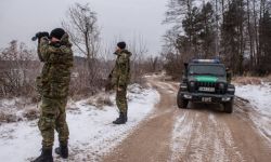 Straż Graniczna: służby białoruskie rzucały w stronę polskich patroli kamieniami i cegłami