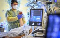 WHO: 9,5 mln zakażeń Covid-19 w ubiegłym tygodniu; wariant Omikron opanował świat