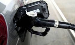 Müller: od 1 lutego możliwa obniżka cen benzyny o 70 gr na litrze, a autogazu o 40 gr