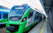 30 min. pociągiem elektrycznym z Rzeszowa do Kolbuszowej