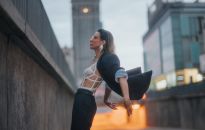 Kolczyki gwiazdki - z czym można je łączyć?