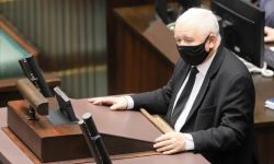 Kaczyński o ustawie covidowej: uwzględnia oczywiste zasady, z wolnością łączy się odpowiedzialność
