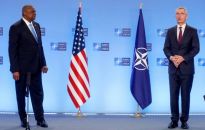 Stoltenberg: nie widzimy oznak deeskalacji ze strony Rosji