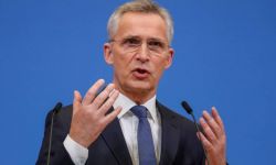 Stoltenberg: wszystko wskazuje na to, że Rosja wciąż planuje pełnoskalową inwazję na Ukrainę