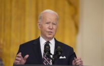 Biden ogłosił sankcje na dwa banki i obrót rosyjskim długiem; wyśle siły do państw bałtyckich