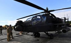 Reuters: USA przerzucą do Polski z Grecji 12 śmigłowców bojowych AH-64 Apache