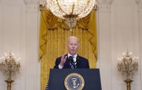 USA: Prezydent Biden ogłosił sankcje przeciwko bankom, kontrole importu technologii i wysłanie dodatkowych sił do Europy