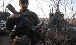 Kancelaria prezydenta Ukrainy: lotnisko w Hostomlu odbite, ale walki trwają