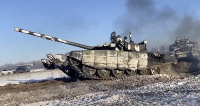 Rosjanie przejęli dwa pojazdy sił zbrojnych Ukrainy i zmierzają w kierunku centrum Kijowa