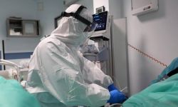 MZ: 13 tys. 960 zakażeń koronawirusem; zmarło 221 osób z COVID-19