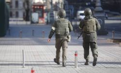 Zełenski: skutecznie odpieramy ataki; kontrolujemy Kijów i kluczowe miasta