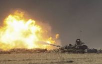 Ukraina: pod Ochtyrką rosyjskie czołgi ostrzelały autobus z cywilami