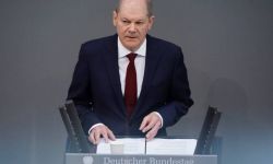 Scholz: zamykamy wszystkie banki rosyjskie i wyłączamy im system SWIFT