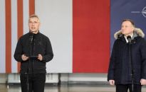 Stoltenberg i Duda: NATO nie zamierza wysyłać wojsk czy samolotów na Ukrainę