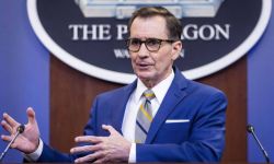 Pentagon: kolumna wojsk rosyjskich zmierzająca do Kijowa zwolniła; Ukraińcy stawiają opór w całym kraju