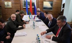 Doradca Zełenskiego: rozpoczęły się rozmowy ukraińsko-rosyjskie