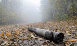 Pentagon: Rosja wystrzeliła już ponad 500 rakiet, kolumna pod Kijowem wciąż stoi