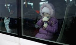 Ukraina: rozpoczyna się ewakuacja cywilów z Mariupola