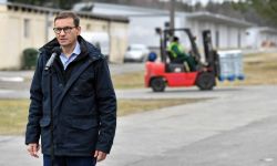 Morawiecki: Ukrainie potrzebna jest pomoc humanitarna, trafia tam przede wszystkim z Polski