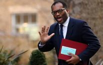 Wielka Brytania wprowadza z końcem 2022 r. embargo na rosyjską ropę