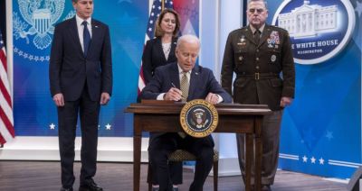 Biden ogłosił dodatkowe 800 mln dolarów pomocy wojskowej dla Ukrainy, w tym systemów przeciwlotniczych i dronów