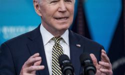 Prezydent Biden nazywa Putina "zbrodniarzem wojennym"