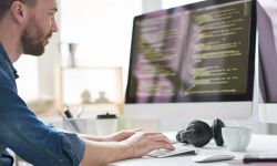 Oto powód dla którego zagraniczne firmy zlecają usługi IT do Polski
