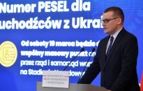 Szefernaker: od początku działania systemu rejestracji numer PESEL otrzymało 123 tys. uchodźców z Ukrainy