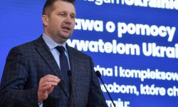 Czarnek: 700 tys. ukraińskich dzieci w wieku szkolnym trafiło do Polski